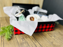 Load image into Gallery viewer, Christmas Spa Basket for Him
