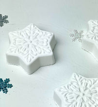 Load image into Gallery viewer, Snowflakes Shower Steamers
