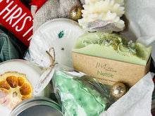 Load image into Gallery viewer, Christmas Luxury Spa Gift Box
