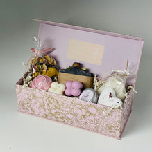 Load image into Gallery viewer, Golden Rose Spa gift box
