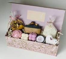 Load image into Gallery viewer, Golden Rose Spa gift box
